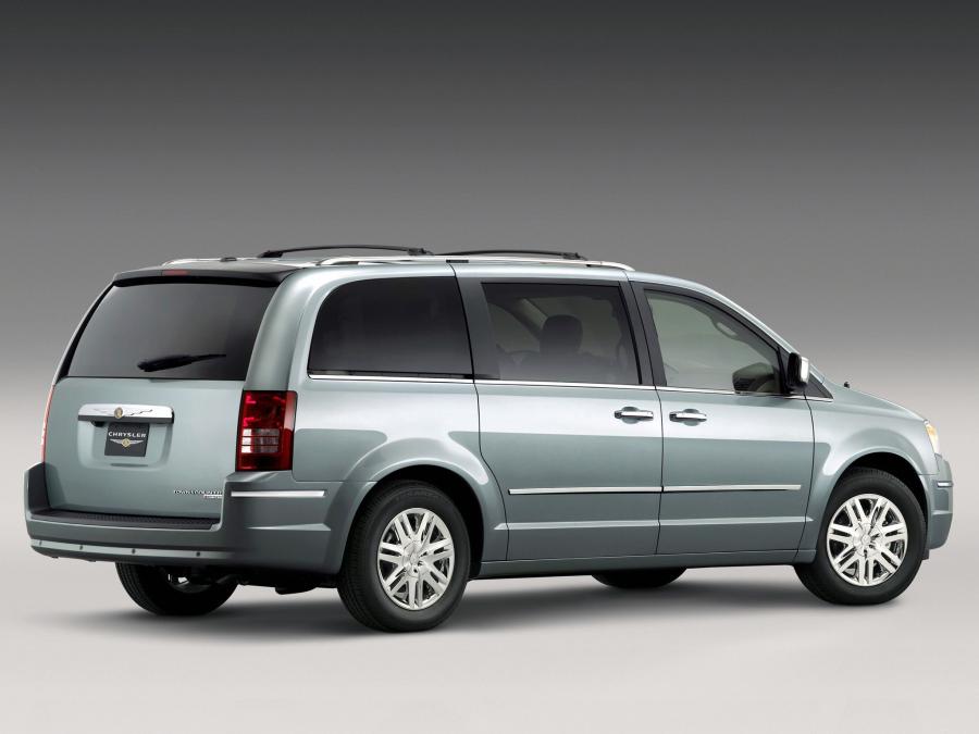  Chrysler Town & Country 2007 года  (фото 15 из 24)